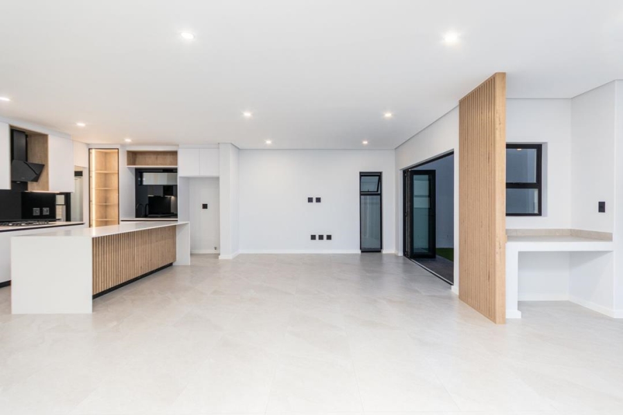 4 Bedroom Property for Sale in Sandown Western Cape